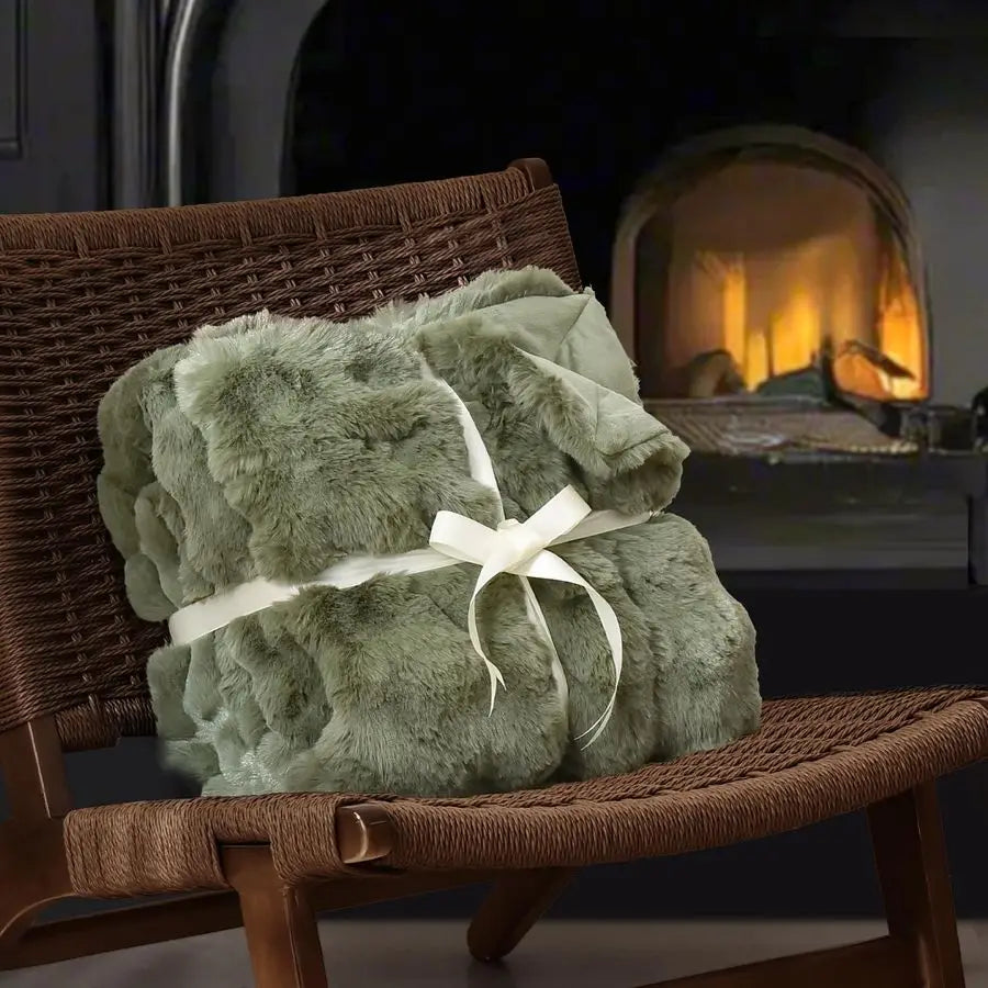 Luxurious Faux Rabbit Fur Blanket Ultra Soft Plush Throw for Bed Sofa