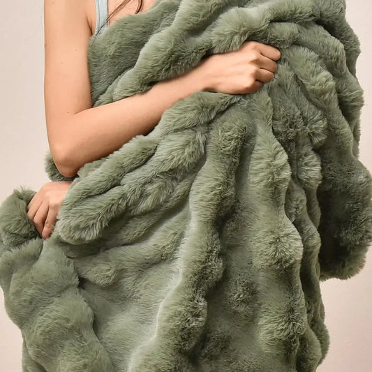 Luxurious Faux Rabbit Fur Blanket Ultra Soft Plush Throw for Bed Sofa