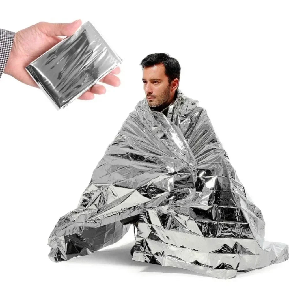 Emergency Blanket Outdoor Survival First Aid Kit Windproof Thermal Rescue