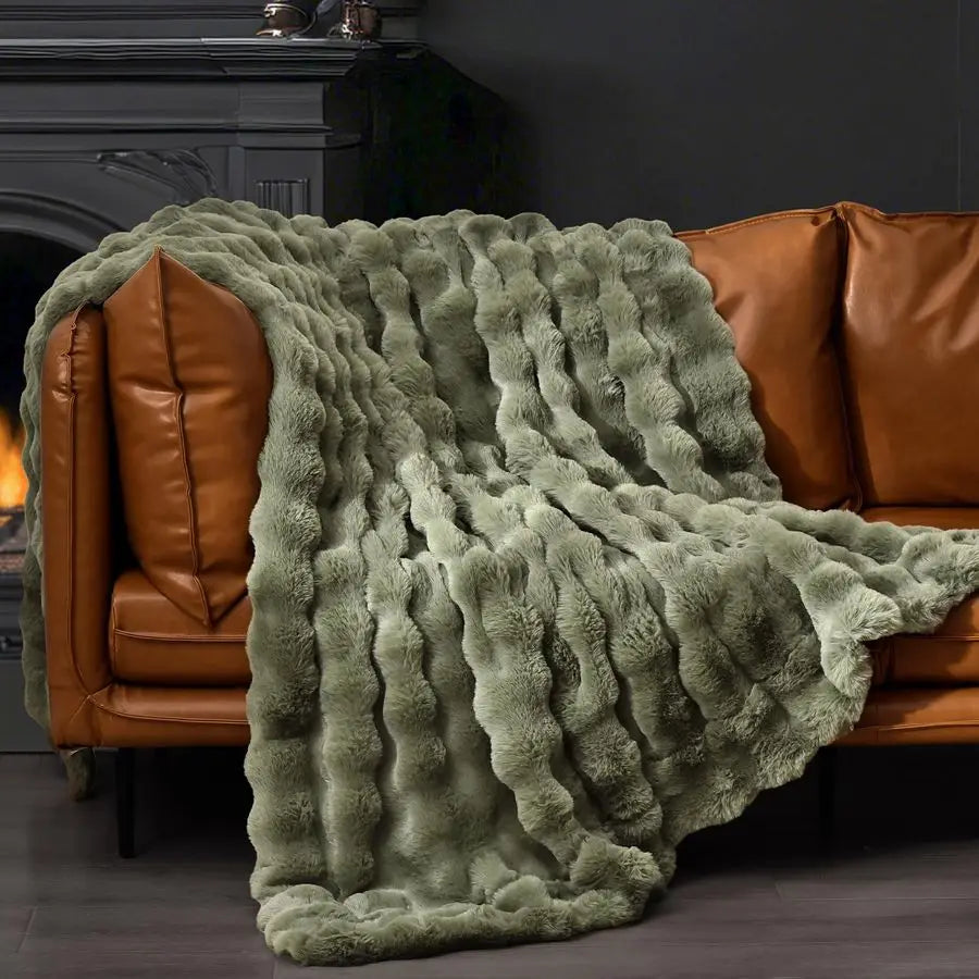 Luxurious Faux Rabbit Fur Blanket Ultra Soft Plush Throw for Bed Sofa